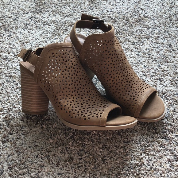 Shoes - Heels